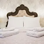 Ξενοδοχείο Plaza Marchi Old Town - Mag Quaint & Elegant Boutique 4*