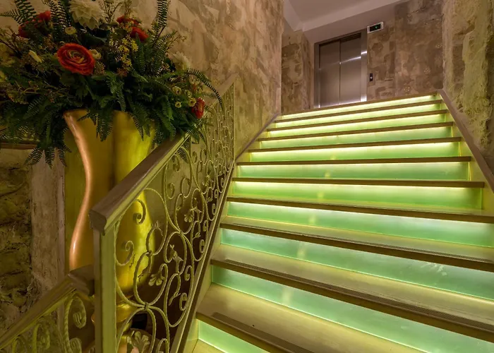 Plaza Marchi Old Town - Mag Quaint & Elegant Boutique 4*