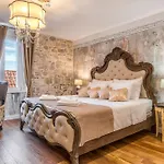 Plaza Marchi Old Town - Mag Quaint & Elegant Boutique Hotel 4*