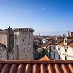 Plaza Marchi Old Town - Mag Quaint & Elegant Boutique 4* Split