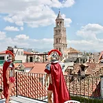 Hotel Plaza Marchi Old Town - Mag Quaint & Elegant Boutique
