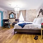 Hotel Plaza Marchi Old Town - Mag Quaint & Elegant Boutique