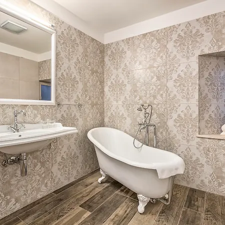 Plaza Marchi Old Town - Mag Quaint & Elegant Boutique 4* Split