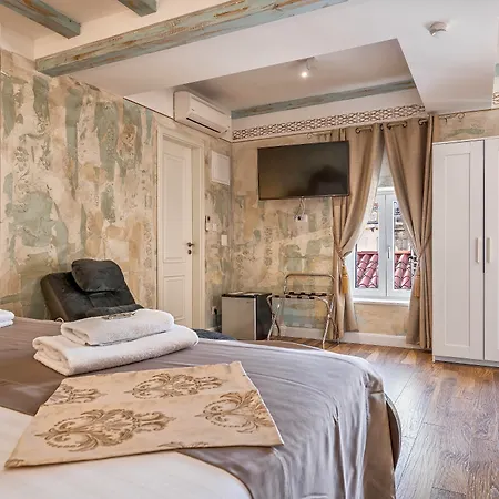 Plaza Marchi Old Town - Mag Quaint & Elegant Boutique Hotel Split