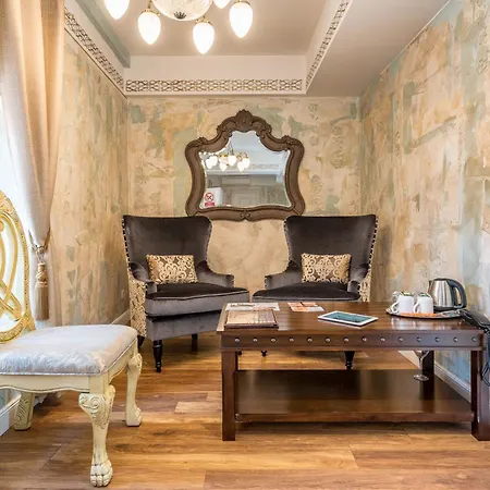 Plaza Marchi Old Town - Mag Quaint & Elegant Boutique 4*