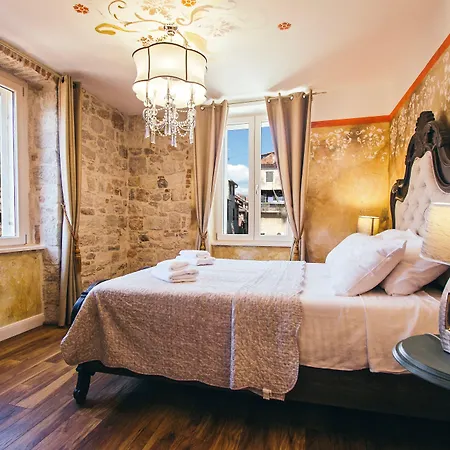 Hotel Plaza Marchi Old Town - Mag Quaint & Elegant Boutique 4*