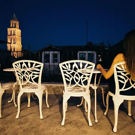 Hotel Plaza Marchi Old Town - Mag Quaint & Elegant Boutique