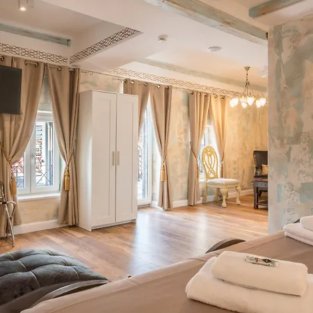 Plaza Marchi Old Town - Mag Quaint & Elegant Boutique Hotel Split