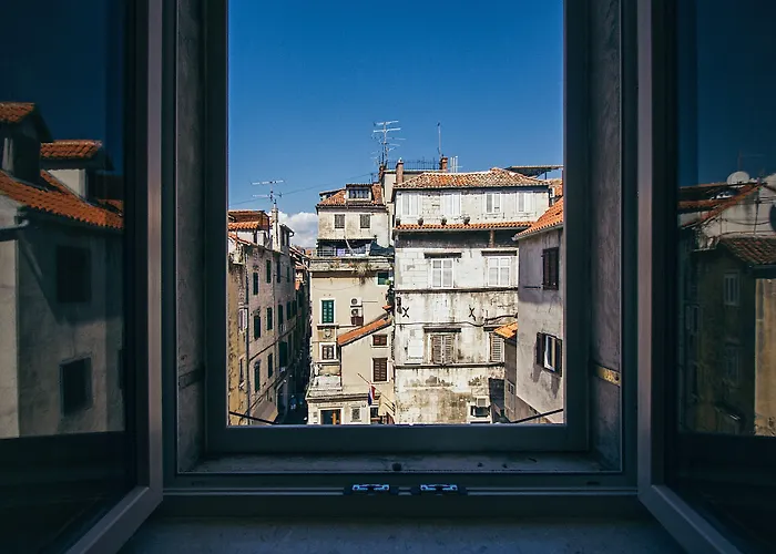 Plaza Marchi Old Town - Mag Quaint & Elegant Boutique 4*