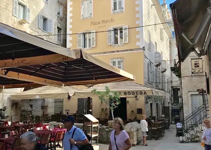 Отель Plaza Marchi Old Town - Mag Quaint & Elegant Boutique Сплит