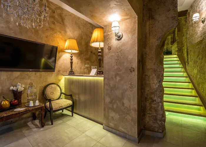 Отель Plaza Marchi Old Town - Mag Quaint & Elegant Boutique 4*